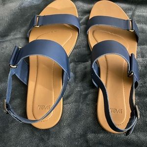 Teva ladies leather sandals